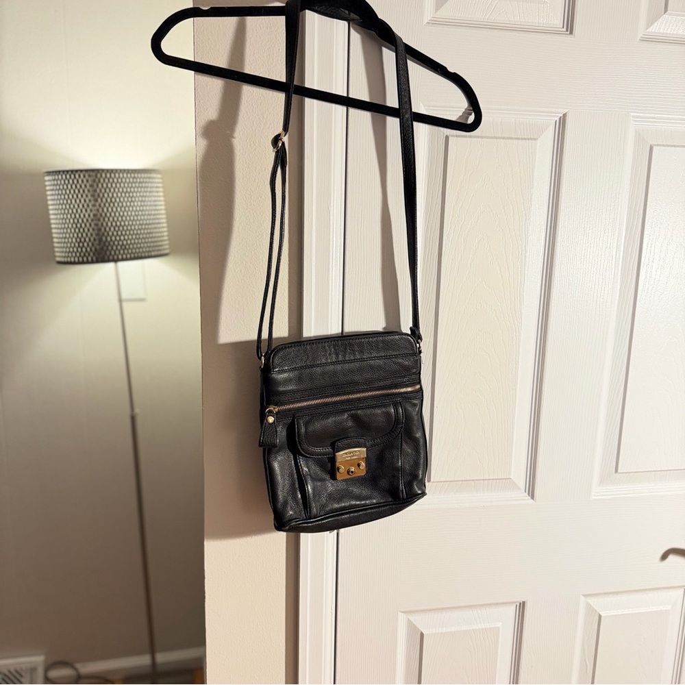 Emma Fox New York Black Leather Crossbody Purse Gold Hardware Classic everyday